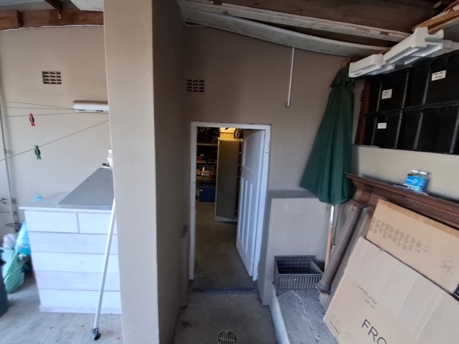 5 Bedroom Property for Sale in Nahoon Eastern Cape